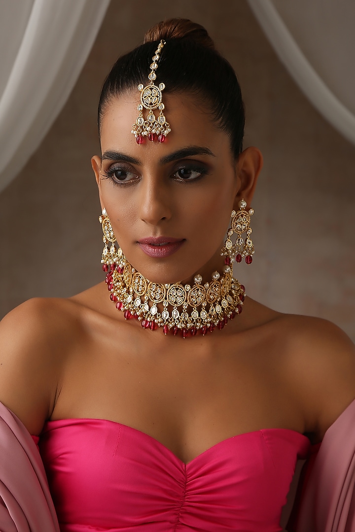Gold Finish Red Moissanite Polki & Pearl Choker Necklace Set by Swabhimann Jewellery at Pernia's Pop Up Shop