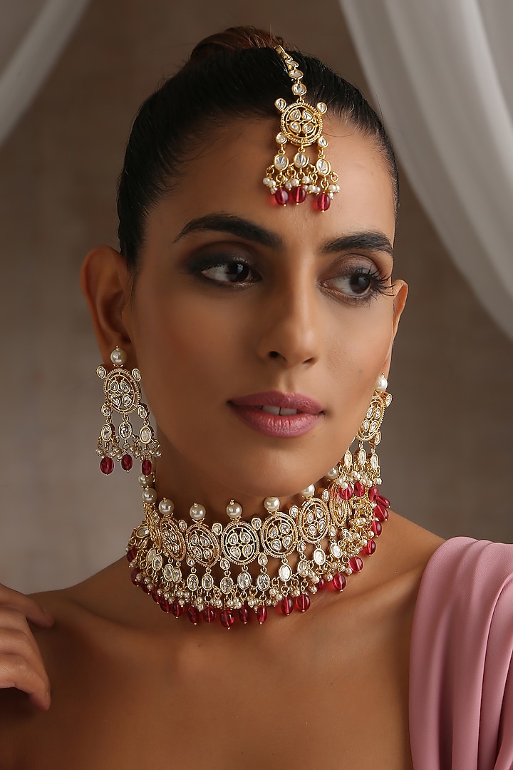 Gold Finish Red Moissanite Polki & Pearl Choker Necklace Set by Swabhimann Jewellery at Pernia's Pop Up Shop