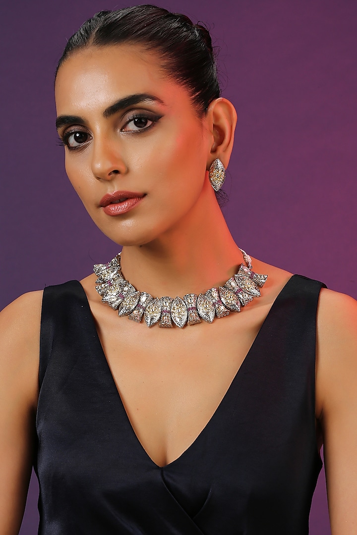 Two Tone Finish Silver Kundan Polki Handcrafted Necklace Set by Swabhimann Jewellery at Pernia's Pop Up Shop
