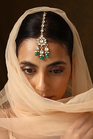 Gold Finish Kundan Polki Maangtikka by Swabhimann Jewellery