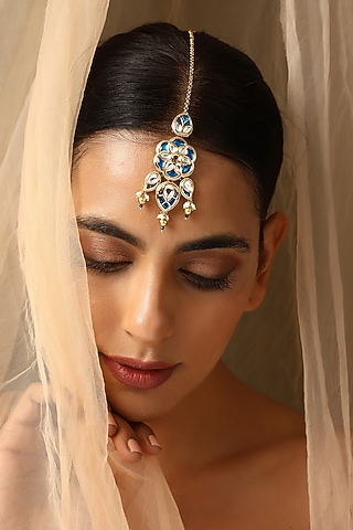 Gold Finish Kundan Polki Maangtikka by Swabhimann Jewellery