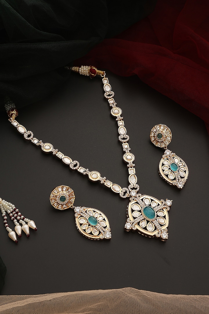 Rose Gold Finish Kundan Polki Pendant Necklace Set by Swabhimann Jewellery at Pernia's Pop Up Shop