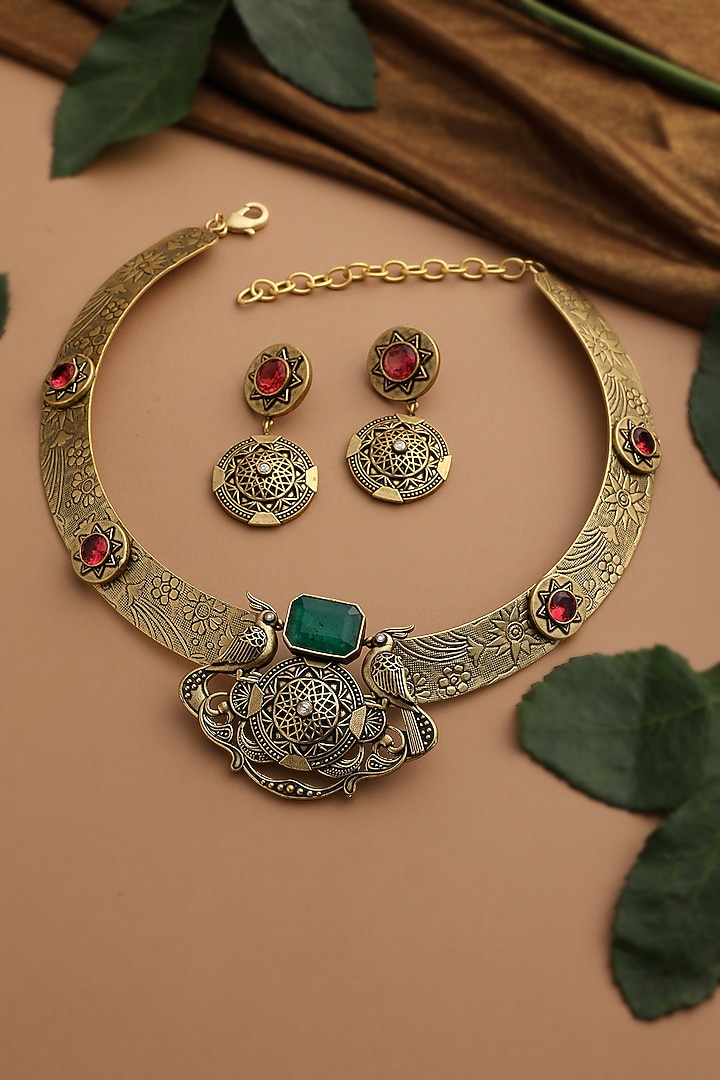 Gold Finish Emerald Green & Ruby Kundan Polki Hasli Necklace Set by Swabhimann Jewellery at Pernia's Pop Up Shop