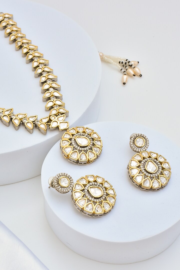 Two-Tone Finish Kundan Polki Pendant Necklace Set by Swabhimann Jewellery at Pernia's Pop Up Shop