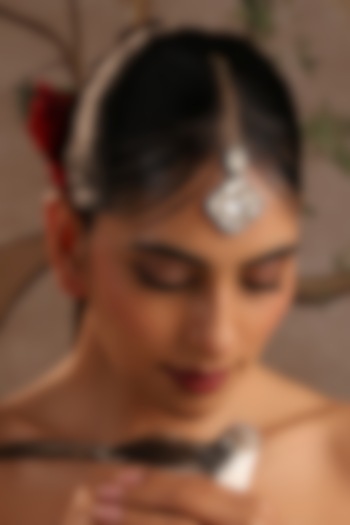 Gold Finish Kundan Polki Maang Tikka by Swabhimann Jewellery at Pernia's Pop Up Shop