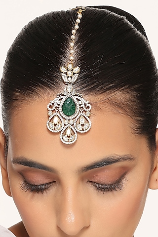 Two Tone Finish Kundan Polki Temple Maang Tikka by Swabhimann Jewellery