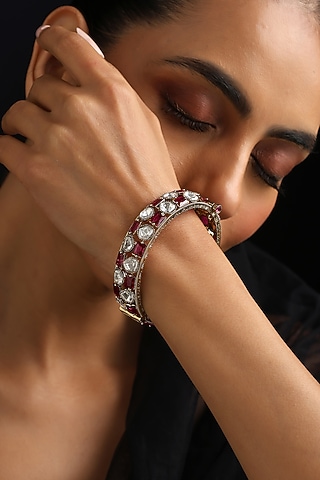 Gold Finish Red Kundan Polki Kada by Swabhimann Jewellery