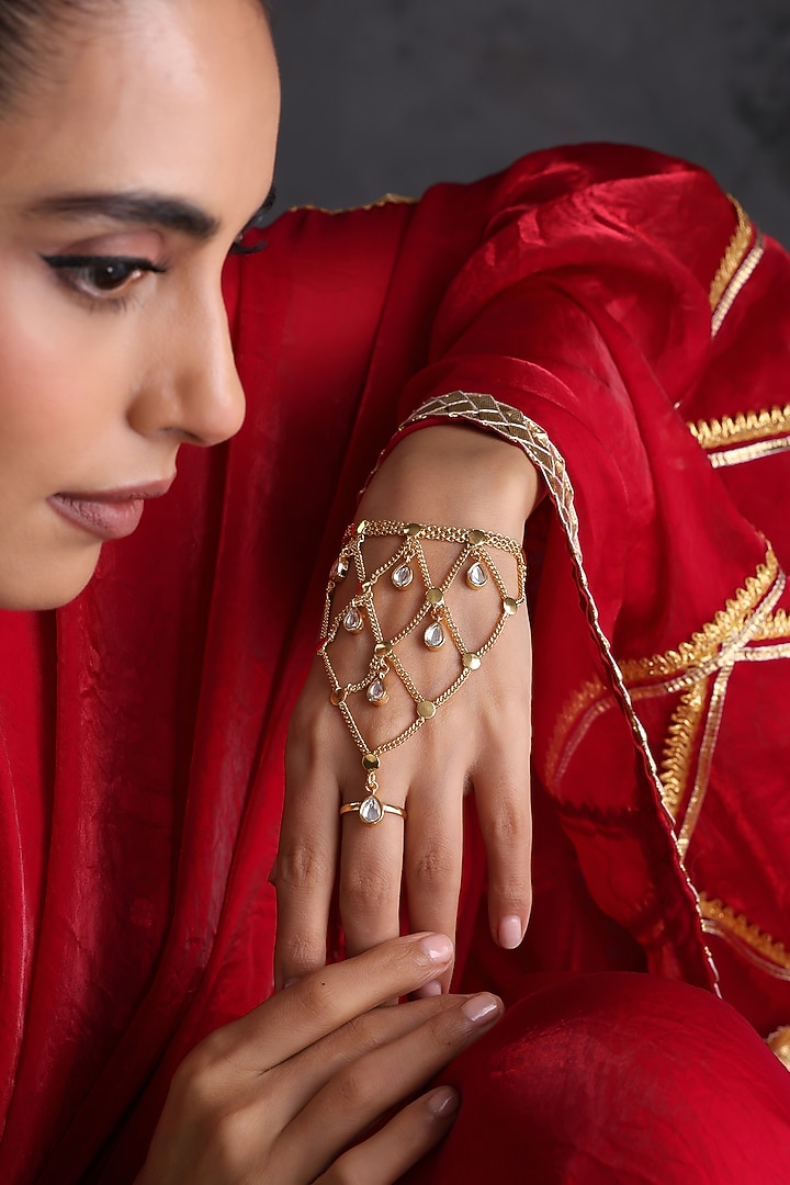 Gold Finish Kundan Polki Handcrafted Haathphool by Swabhimann Jewellery at Pernia's Pop Up Shop