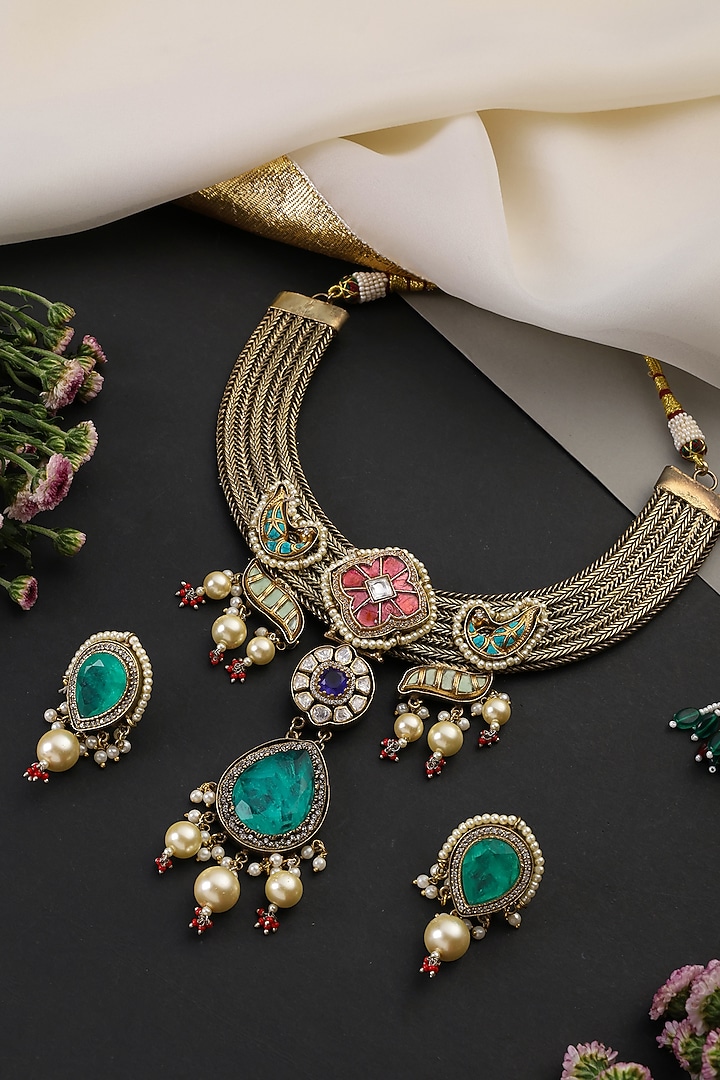 Gold Finish Kundan Polki & Emerald Stone Hasli Necklace Set by Swabhimann Jewellery at Pernia's Pop Up Shop