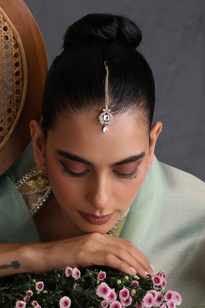 Gold Finish Kundan Polki Handcrafted Maangtikka by Swabhimann Jewellery at Pernia's Pop Up Shop