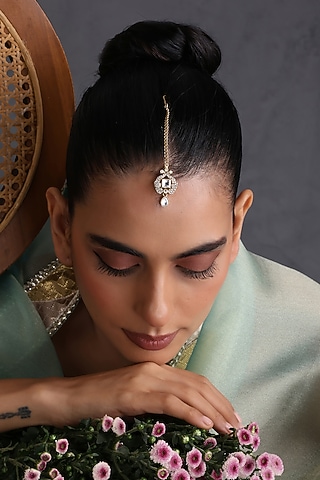 Gold Finish Kundan Polki Handcrafted Maangtikka by Swabhimann Jewellery