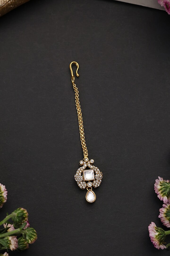 Gold Finish Kundan Polki Handcrafted Maangtikka by Swabhimann Jewellery at Pernia's Pop Up Shop