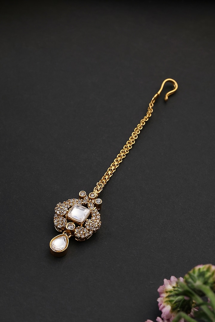 Gold Finish Kundan Polki Handcrafted Maangtikka by Swabhimann Jewellery at Pernia's Pop Up Shop