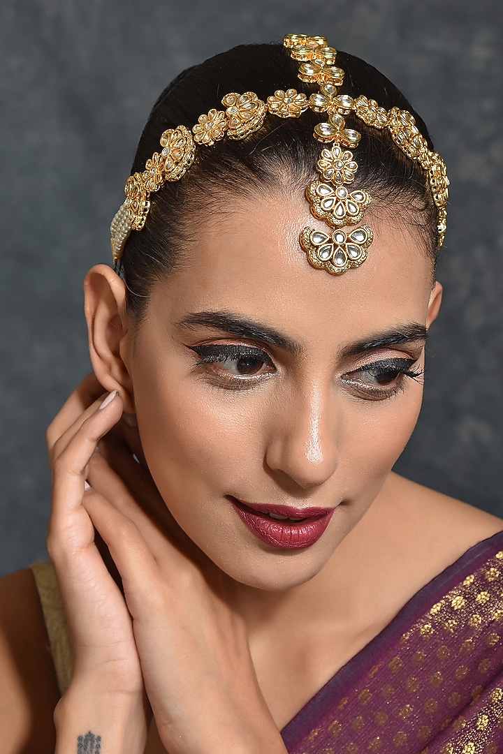 Gold Finish Kundan Polki & Pearls Mathapatti by Swabhimann Jewellery at Pernia's Pop Up Shop