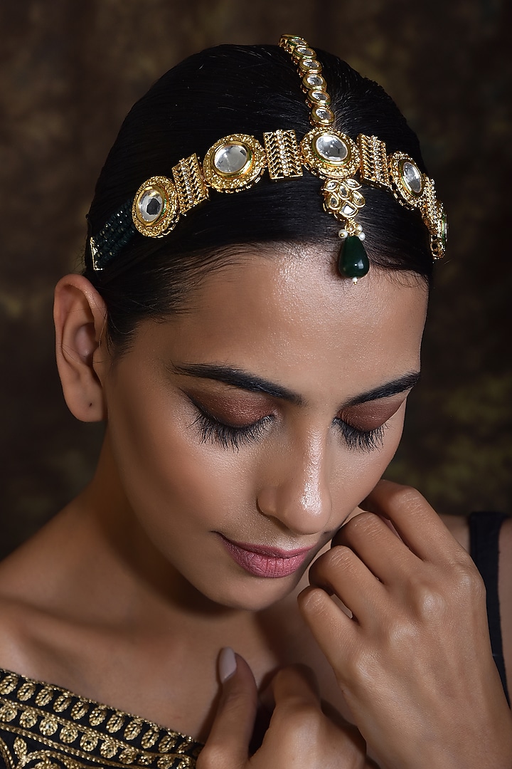 Gold Finish Kundan Polki Mathapatti by Swabhimann Jewellery at Pernia's Pop Up Shop