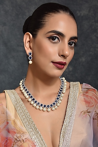 Shop Rold Gold Jewellery Sets for Women Online from India s Luxury