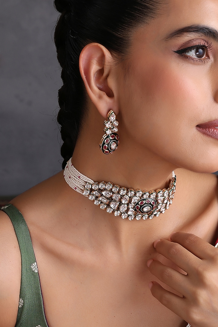Gold Finish Red & Green Kundan Polki Choker Necklace Set by Swabhimann Jewellery at Pernia's Pop Up Shop