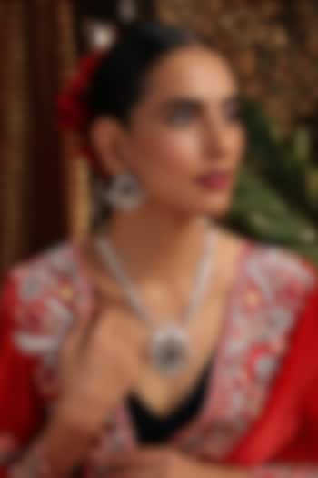 Rose Gold Finish Kundan Polki & Green Stone Pendant Necklace Set by Swabhimann Jewellery at Pernia's Pop Up Shop