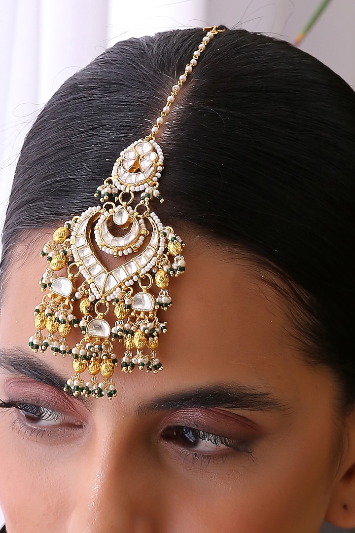 Gold Finish Kundan Polki Maang Tikka by Swabhimann Jewellery at Pernia's Pop Up Shop
