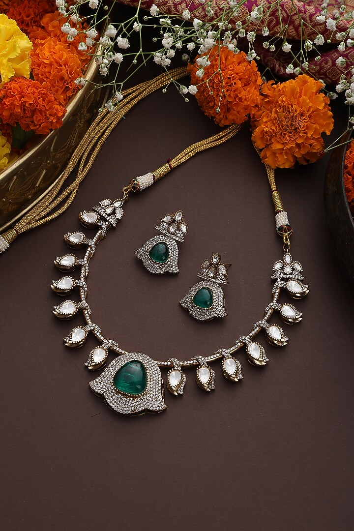 Gold Finish Kundan Polki & Emerald Necklace Set by Swabhimann Jewellery at Pernia's Pop Up Shop