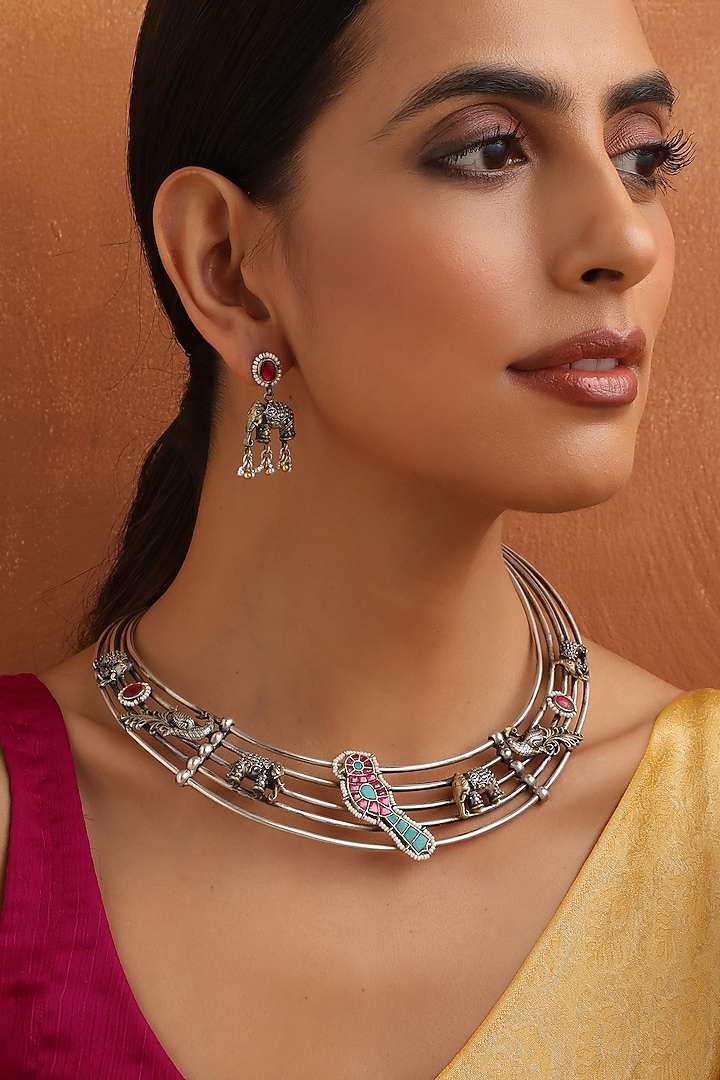 White Finish Jadau Kundan Polki Hasli Necklace Set by Swabhimann Jewellery at Pernia's Pop Up Shop