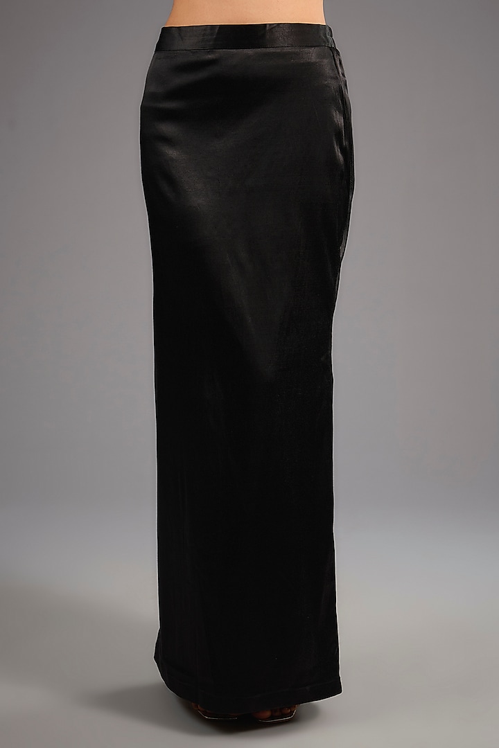 Black Organza Cutdana & Sequins Embellished Bridal Saree Set by Sawan Gandhi at Pernia's Pop Up Shop