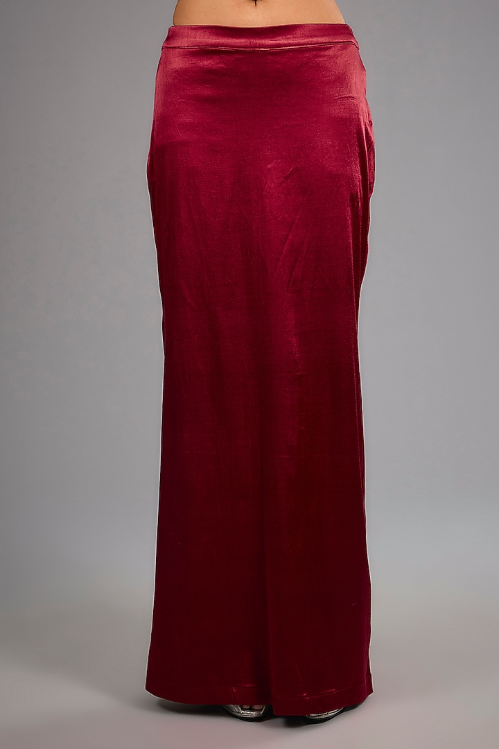 Red Handloom Organza Applique Work Bridal Saree Set by Sawan Gandhi at Pernia's Pop Up Shop