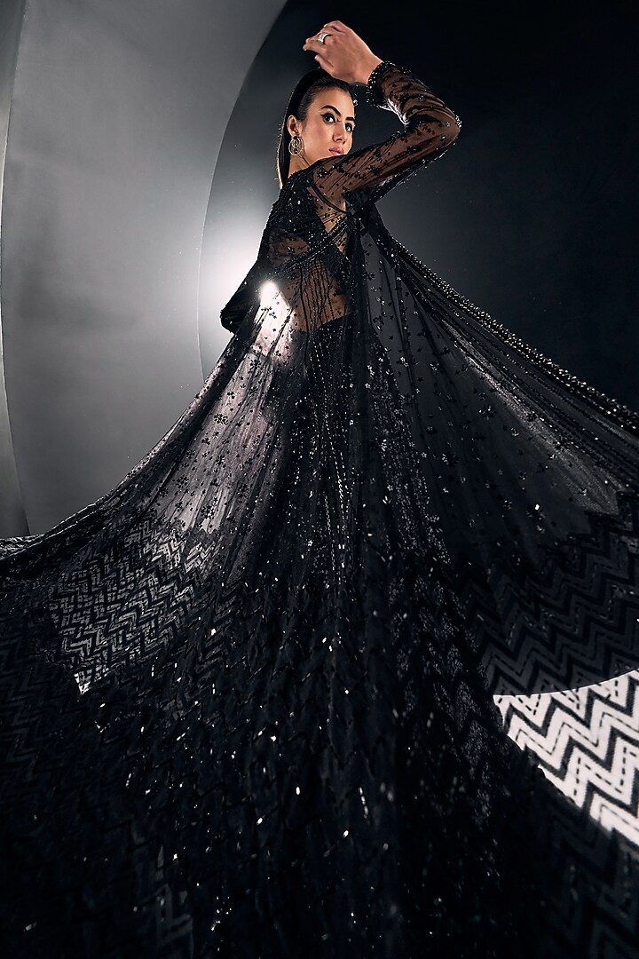 Black Net Embroidered Cape by Sawan Gandhi at Pernia's Pop Up Shop