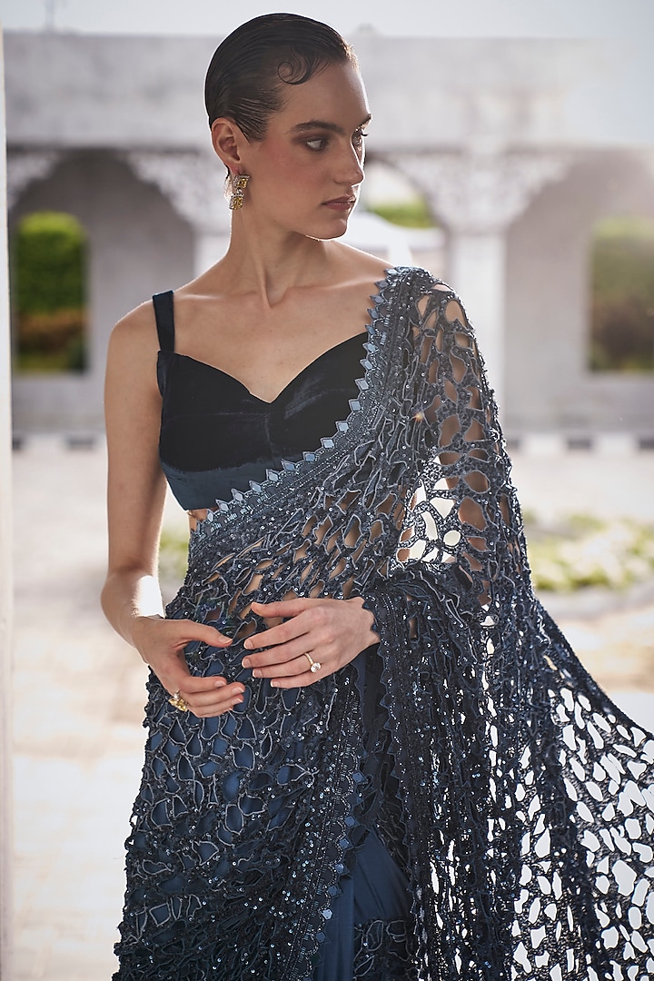 Blue Georgette Cutwork Ombre Bridal Saree Set by Sawan Gandhi at Pernia's Pop Up Shop