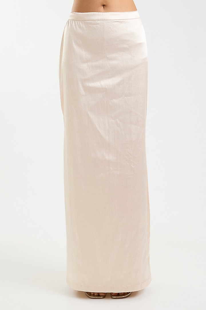Ivory Chinon Chiffon Sequins Embroidered Reception Saree Set by Sawan Gandhi at Pernia's Pop Up Shop