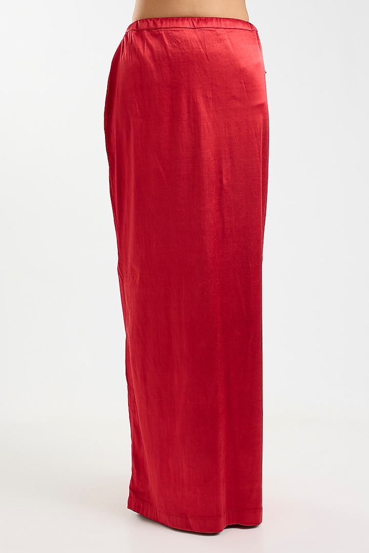 Crimson Red Chinon Chiffon Sequins Work Reception Saree Set by Sawan Gandhi at Pernia's Pop Up Shop