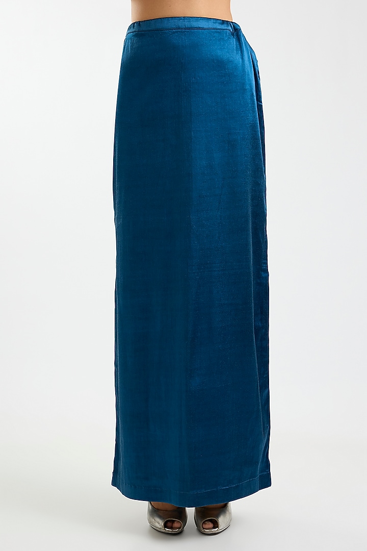 Electric Blue Chiffon Kashti Sequins Embroidered Bridal Saree Set by Sawan Gandhi at Pernia's Pop Up Shop