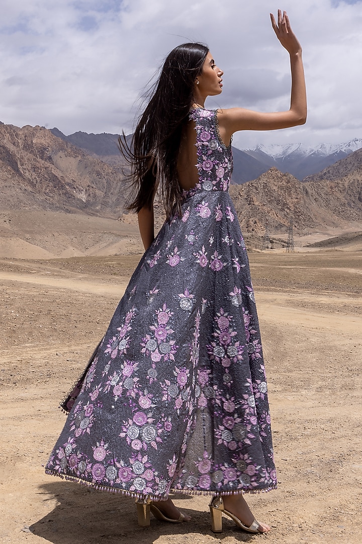 Grey Georgette Floral Applique Embroidered Cape Set by Sawan Gandhi at Pernia's Pop Up Shop