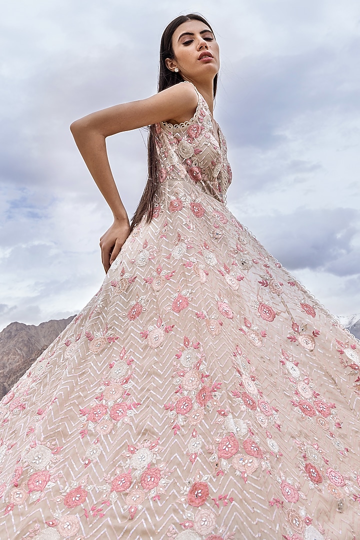 Beige Georgette Floral Applique Embroidered Cape Set by Sawan Gandhi at Pernia's Pop Up Shop
