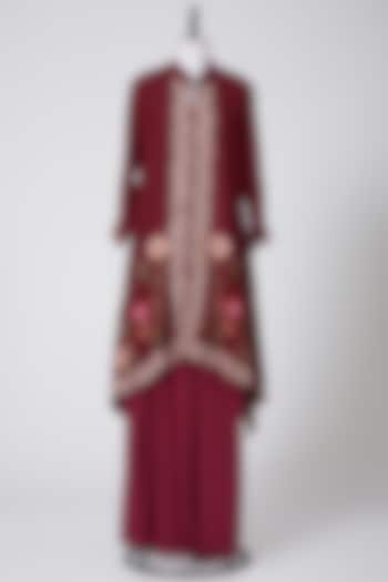 Maroon Embroidered Kurta Set by Swati Jain at Pernia's Pop Up Shop