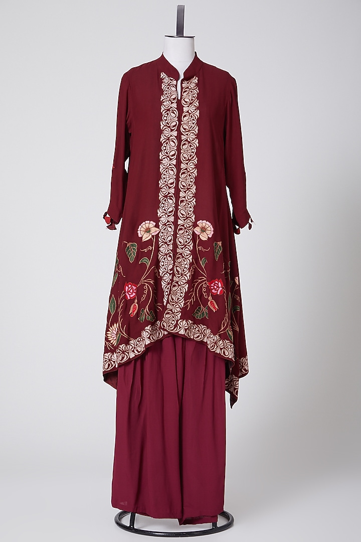 Maroon Embroidered Kurta Set by Swati Jain at Pernia's Pop Up Shop