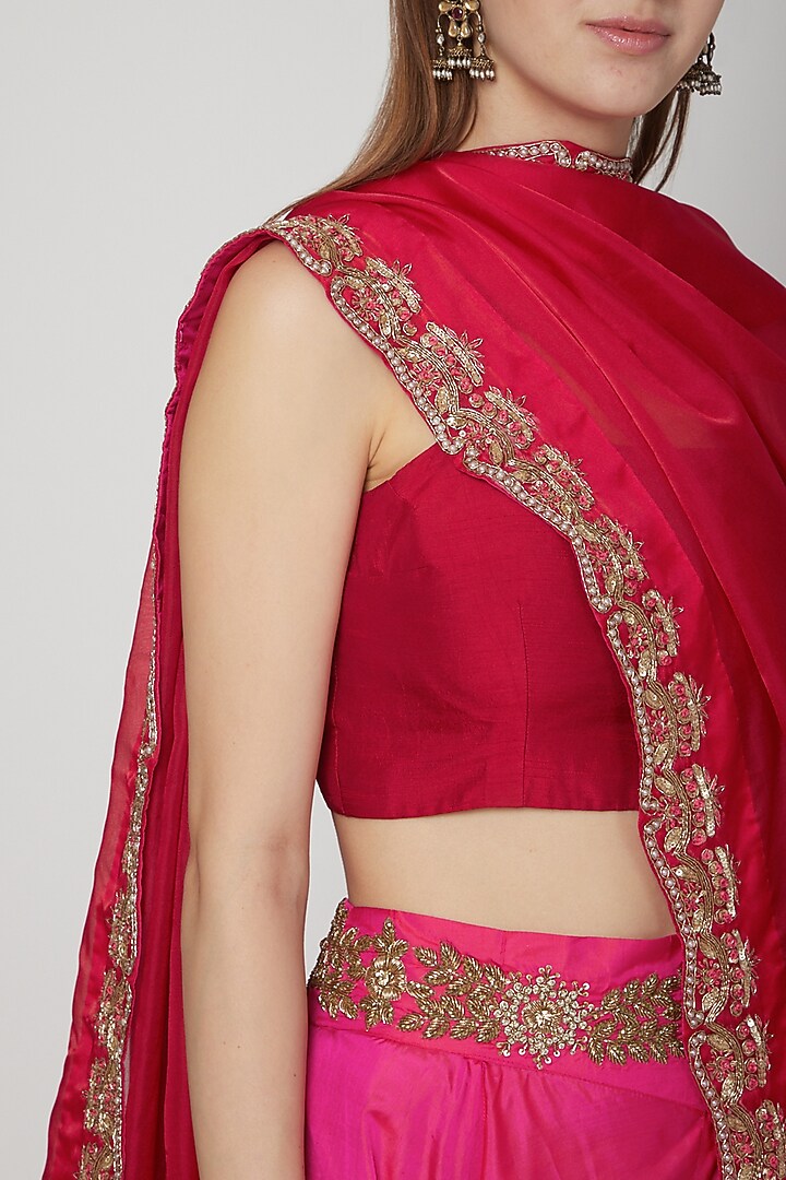 Fuchsia & Red Embroidered Lehenga Set by Swati Jain at Pernia's Pop Up Shop