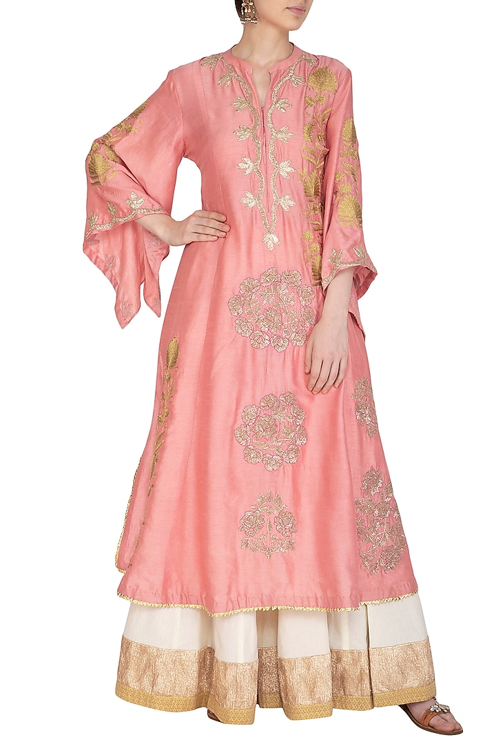 Peach Embroidered Kurta With Palazzo Pants by Swati Jain at Pernia's Pop Up Shop