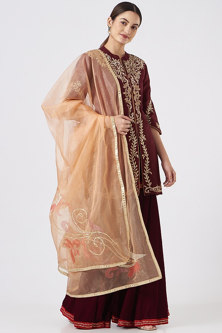 Cream Organza Dupatta by Swati Jain at Pernia's Pop Up Shop