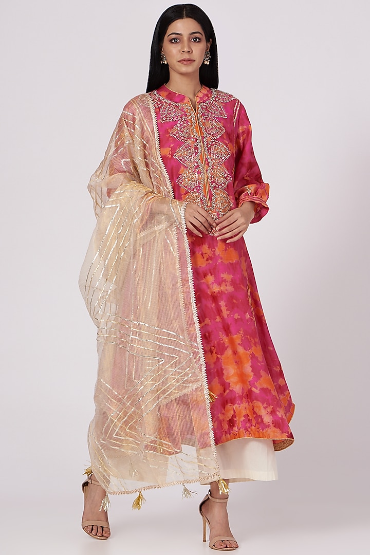 Blush Pink Embroidered High-Low Kurta Set by Swati Jain