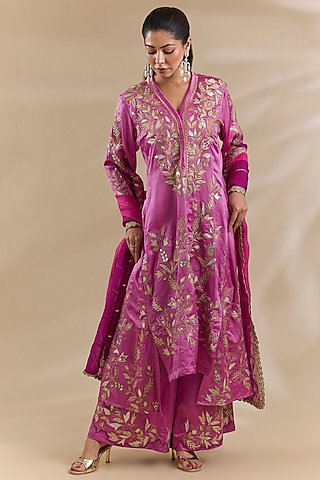 Pink Cotton Satin Embroidered Asymmetrical Kurta Set by Swati Jain