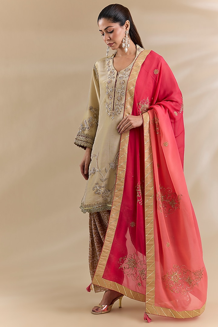 Ivory Tissue Embroidered Kurta Set by Swati Jain at Pernia's Pop Up Shop