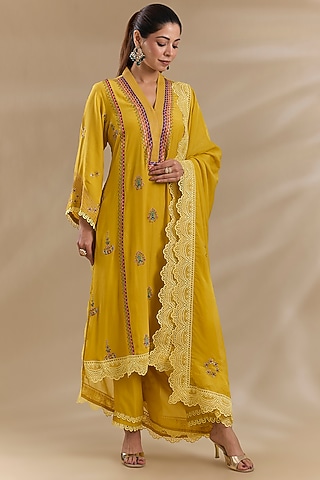 Yellow Crepe Embroidered Kurta Set by Swati Jain