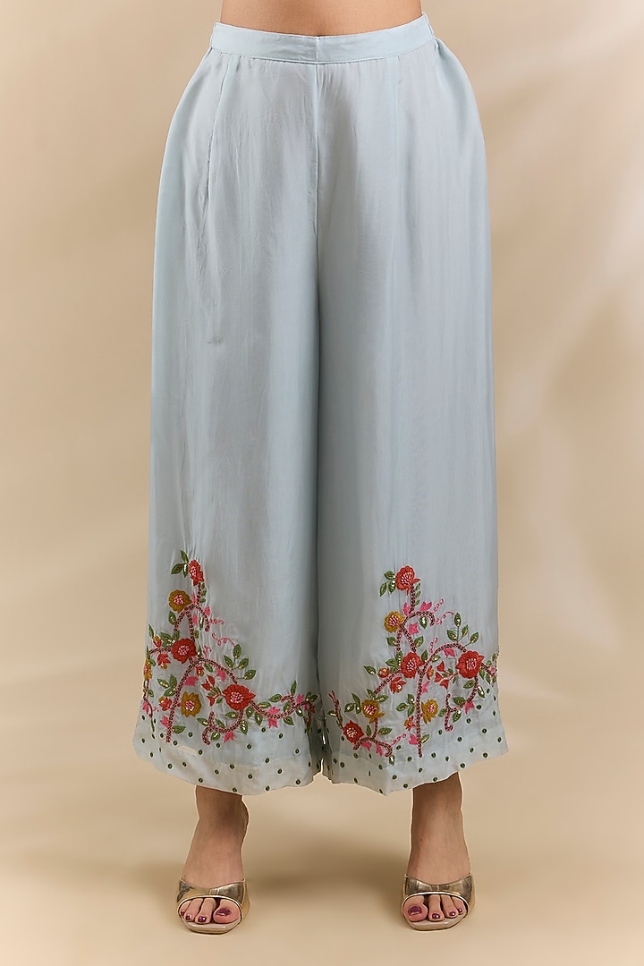 Blue Organza Thread Work Kurta Set by Swati Jain at Pernia's Pop Up Shop