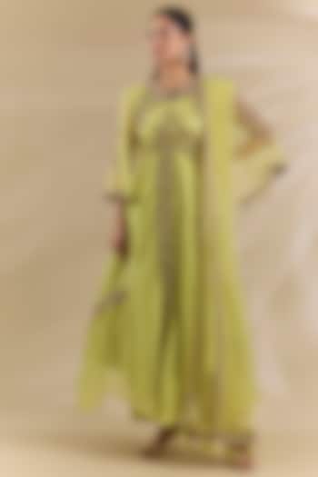 Green Organza Cotton Silk Embroidered Kurta Set by Swati Jain at Pernia's Pop Up Shop