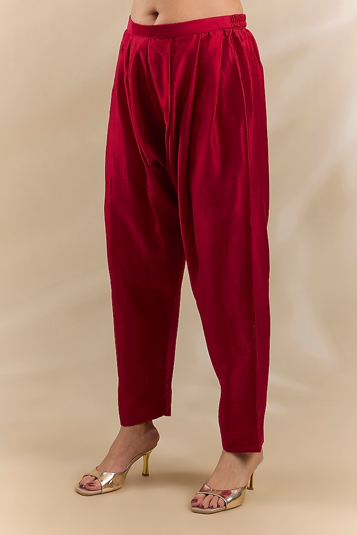 Red Dola Silk Embroidered A-Line Kurta Set by Swati Jain at Pernia's Pop Up Shop