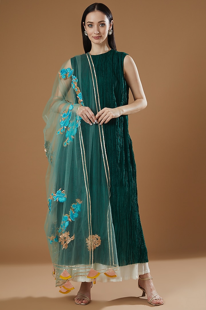 Cobalt Blue Embroidered Dupatta by Swati Jain at Pernia's Pop Up Shop