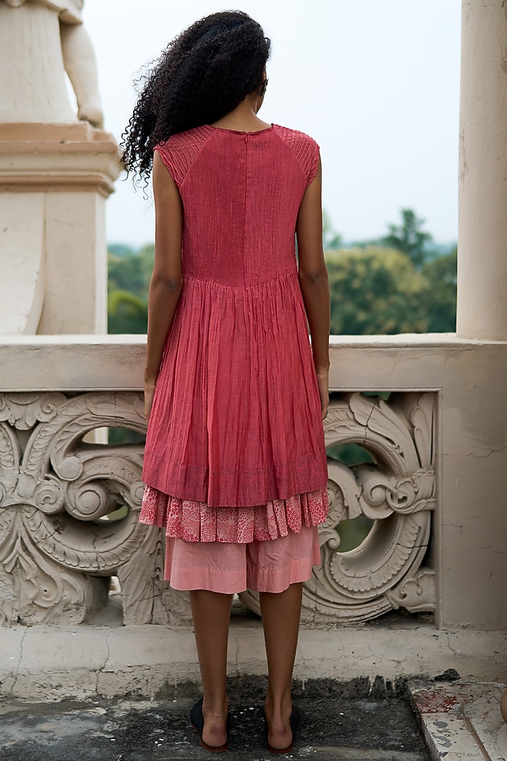 Quartz Pink Cotton Pleated Culotte Pants by Swatti Kapoor at Pernia's Pop Up Shop