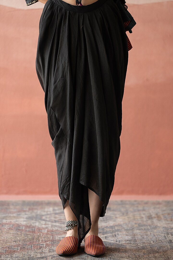 Ebony Black Chanderi Stripe Pleated Skirt Set by Swatti Kapoor at Pernia's Pop Up Shop