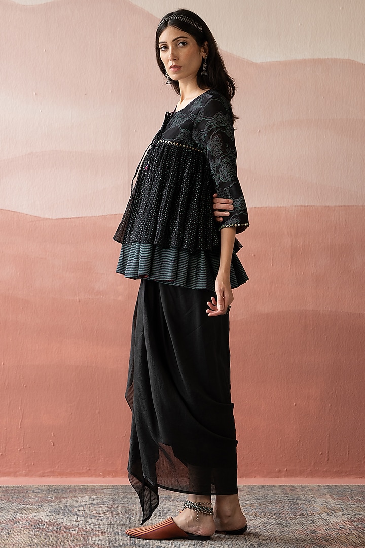 Ebony Black Chanderi Stripe Pleated Skirt Set by Swatti Kapoor at Pernia's Pop Up Shop